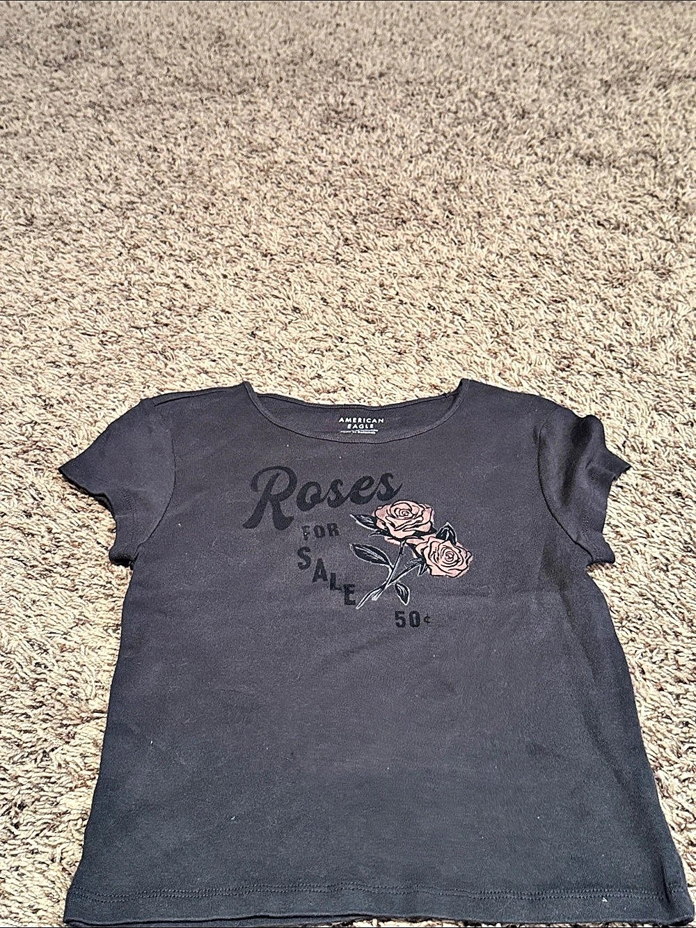 American Eagle Roses for Sale Graphic T-Shirt Black Medium
